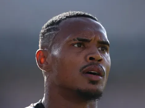 Botafogo toma decisão sobre venda de John após nova oferta