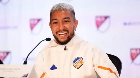 Lucho Acosta é do Fluminense.