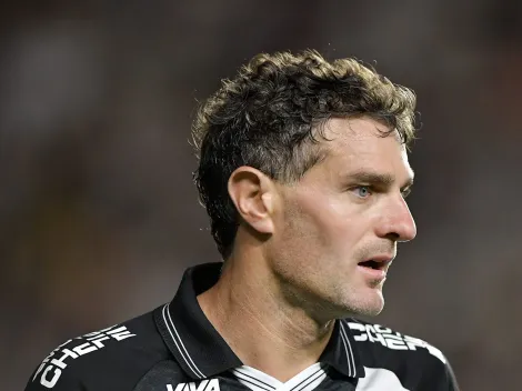 Vasco vence CSA mas Vegetti é criticado por desempenho na web