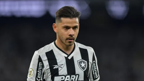 Óscar Romero durante confronto entre Botafogo x Athletico-PR no Brasileirão 2024.