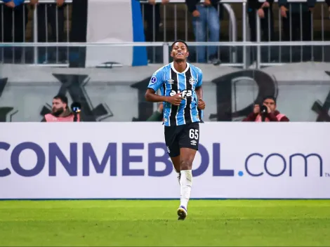 Riquelme chega para ficar no profissional