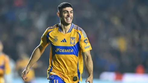 MONTERREY, MEXICO – JANUARY 28: Juan Brunetta of Tigres celebrates after scoring the team's first goal during the 4th round match between Tigres UANL and Tijuana as part of the Torneo Clausura 2025 Liga MX at Universitario Stadium on January 28, 2025 in Monterrey, Mexico. (Photo by Azael Rodriguez/Getty Images)