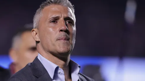 Crespo durante confronto contra o Corinthians no Campeonato Brasileiro de 2025.