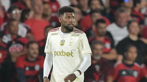 Emerson Royal jogador do Flamengo durante partida contra o Atlético-MG no estádio Maracanã pelo campeonato Copa Do Brasil 2025. Foto: Thiago Ribeiro/AGIF