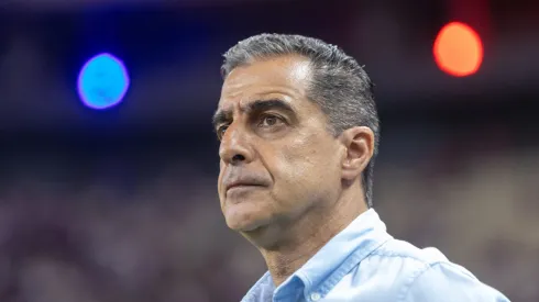 CE – FORTALEZA – 12/08/2025 – COPA LIBERTADORES 2025, FORTALEZA X VELEZ SARSFIELD – Renato Paiva tecnico do Fortaleza durante partida contra o Velez Sarsfield no estadio Castelao pelo campeonato Copa Libertadores 2025. Foto: Lucas Emanuel/AGIF