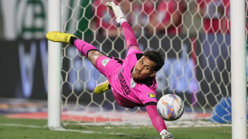 MG – BELO HORIZONTE – 22/02/2025 – MINEIRO 2025, AMERICA-MG X CRUZEIRO – Matheus Mendes goleiro do America-MG durante partida contra o Cruzeiro no estadio Independencia pelo campeonato Mineiro 2025. Foto: Gilson Lobo/AGIF