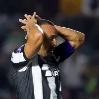 Marçal, do Botafogo, revela que ficou ofegante na chegada em Quito: “Estou preparando mais o meu mental”