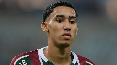 Fluminense veta saída de Isaque para o Shakhtar