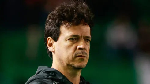 Lucas Freitas não tem tido espaço com Fernando Diniz no Vasco