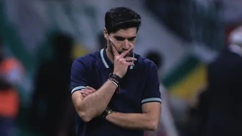 SP – SAO PAULO – 21/08/2025 – COPA LIBERTADORES 2025, PALMEIRAS X UNIVERSITARIO – Abel Ferreira tecnico do Palmeiras durante partida contra o Universitario no estadio Arena Allianz Parque pelo campeonato Copa Libertadores 2025. Foto: Ettore Chiereguini/AGIF