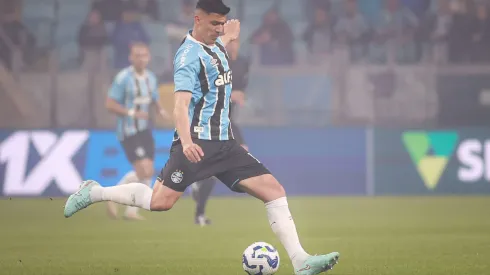 RS – PORTO ALEGRE – 10/08/2025 – BRASILEIRO A 2025, GREMIO X SPORT – Fabian Balbuena jogador do Gremio durante partida contra o Sport no estadio Arena do Gremio pelo campeonato Brasileiro A 2025. Foto: Maxi Franzoi/AGIF