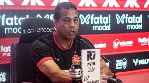 Rodrigo Chagas, técnico interino do Vitória. Foto: Victor Ferreira / EC Vitória