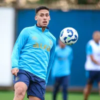 Erick Noriega treina entre os titulares do Grêmio e deve estrear contra o Flamengo, pelo Brasileirão