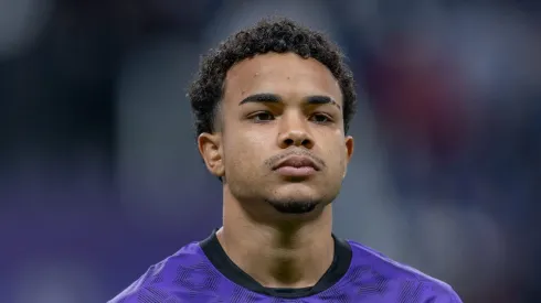 RIYADH, SAUDI ARABIA – JANUARY 31: Kaio Cesar of Al-Hilal FC during line up prior to the Saudi Pro League match between Al-Hilal and Al-Okhdood at Kingdom Arena on January 31, 2025 in Riyadh, Saudi Arabia. (Photo by Abdullah Ahmed/Getty Images)