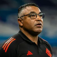 Michel, campeão do mundo pelo Internacional, defende o técnico Roger Machado: “Eu não demitiria”