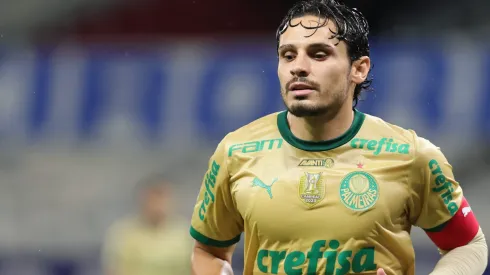 Raphael Veiga jogador do Palmeiras durante partida contra o Cruzeiro no estadio Mineirao pelo campeonato Brasileiro A 2024.