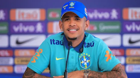 SP – SAO PAULO – 08/10/2024 – SELECAO BRASILEIRA, COLETIVA – Savinho jogador da Selecao Brasileira durante em coletiva de imprensa realizada no CT Academia de Futebol. Foto: Ettore Chiereguini/AGIF