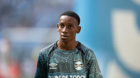 Gabriel Mec jogador do Gremio durante partida contra o Internacional no estadio Arena do Gremio pelo campeonato Gaucho 2025.