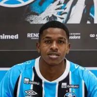 Grêmio oficializa a contratação do atacante panamenho Ryan Danilo para a equipe Sub-20