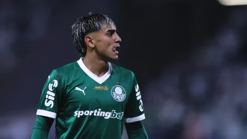 Facundo Torres jogador do Palmeiras durante partida contra o Grêmio no estádio Arena Allianz Parque pelo campeonato Brasileiro A 2025. Foto: Ettore Chiereguini/AGIF