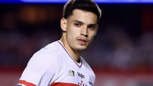 Bobadilla durante confronto contra o Fortaleza no Brasileirão 2025.