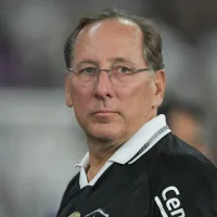 Torcida do Botafogo se irrita após confirmação de lesão do goleiro Neto e critica John Textor por errar planejamento