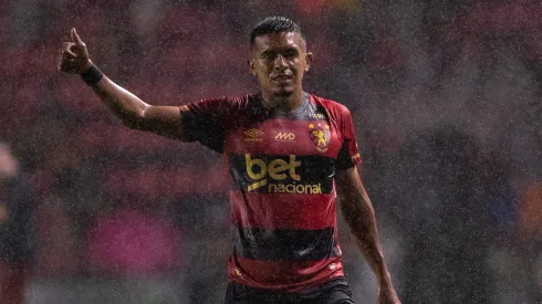 Igor Carius jogador do Sport durante partida contra o Ceara no estadio Ilha do Retiro pelo campeonato Copa Do Nordeste 2025. Foto: Rafael Vieira/AGIF