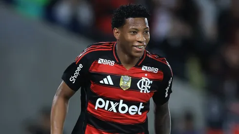 Gonzalo Plata fica à disposição do Flamengo para jogo da volta da Libertadores. Foto: Buda Mendes/Getty Images