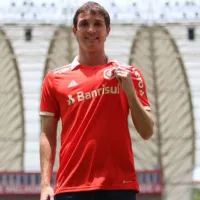 Lateral Mário Fernandes, ex-Internacional e revelado pelo Grêmio, surpreende ao anunciar aposentadoria aos 35 anos