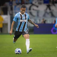 Marcos Rocha joga o primeiro grenal da carreira, após jogar 15 vezes um Palmeiras e Corinthians