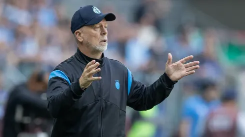Mano Menezes tecnico do Gremio durante partida contra o Mirassol no estadio Arena do Gremio pelo campeonato Brasileiro A 2025. Foto: Liamara Polli/AGIF