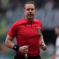 CBF expõe diálogo entre VAR e árbitro sobre pênalti polêmico em Grêmio x Botafogo: “Braço aberto”