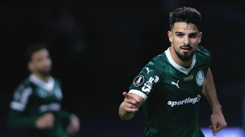 Flaco López jogador do Palmeiras comemora seu gol durante partida contra o River Plate no estádio Arena Allianz Parque pelo campeonato Copa Libertadores 2025. Foto: Ettore Chiereguini/AGIF