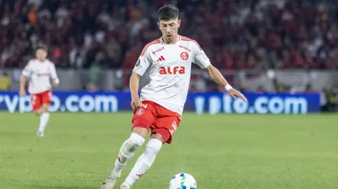 Alan Rodríguez será baixa do Internacional contra o Juventude. Foto: AGIF