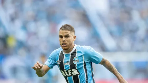 Cuéllar, volante do Grêmio. Foto: Liamara Polli/AGIF