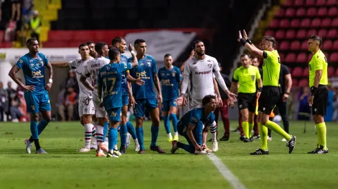 Sport x Fluminense gerou bastante polêmica pela arbitragem