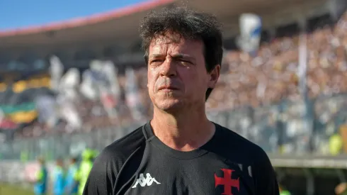 Fernando Diniz tecnico do Vasco durante partida contra o Vitoria no estadio Sao Januario pelo campeonato Brasileiro A 2025. Foto: Thiago Ribeiro/AGIF