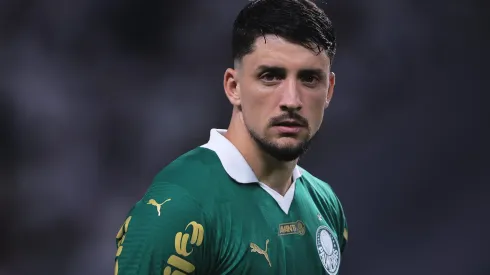 Joaquin Piquerez jogador do Palmeiras durante partida contra o Corinthians no estadio Arena Allianz Parque pelo campeonato Paulista 2025.