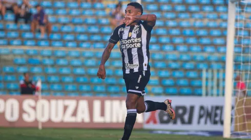 Fernandinho, jogador do Ceará. Foto: Lucas Emanuel/AGIF