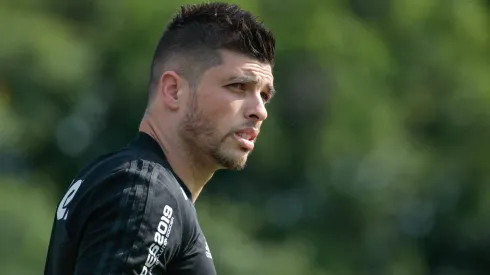 Tiago Volpi durante treino do Sao Paulo no CT Barra Funda.