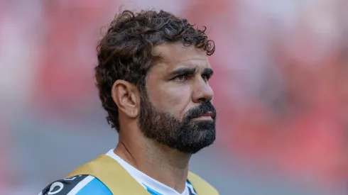 Diego Costa jogador do Gremio durante partida contra o Internacional no estadio Beira-Rio pelo campeonato Brasileiro A 2024.