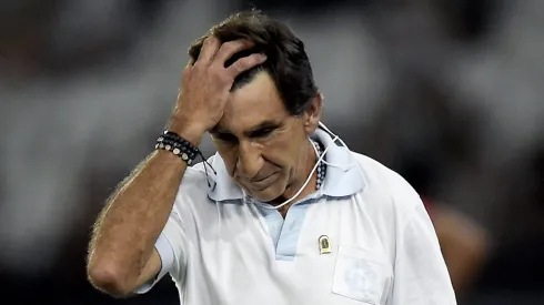 RJ – RIO DE JANEIRO – 27/02/2025 – RECOPA SUL-AMERICANA 2025, BOTAFOGO X RACING – Gustavo Costas tecnico do Racing durante partida contra o Botafogo no estadio Engenhao pelo campeonato Recopa Sul-americana 2025. Foto: Alexandre Loureiro/AGIF