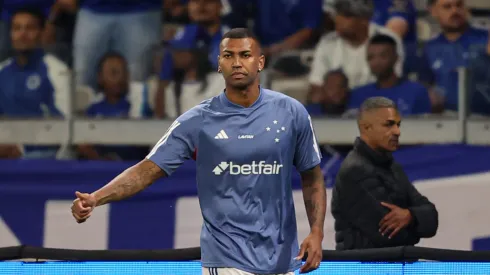 MG – BELO HORIZONTE – 24/07/2024 – BRASILEIRO A 2024, CRUZEIRO X JUVENTUDE – Walace jogador do Cruzeiro durante aquecimento antes da partida contra o Juventude no estadio Mineirao pelo campeonato Brasileiro A 2024. Foto: Gilson Lobo/AGIF