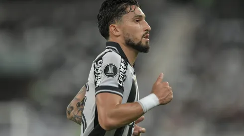 Alex Telles, jogador do Botafogo