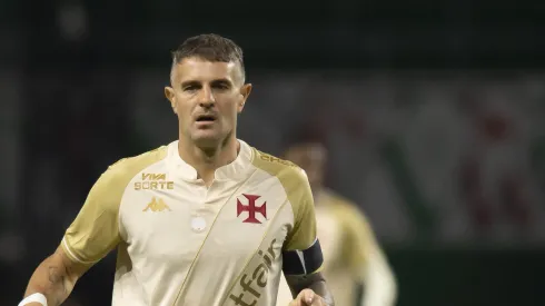 Vegetti pode ir para o banco no Vasco.