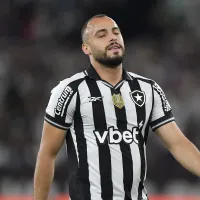 Arthur Cabral vai mal em derrota do Botafogo para o Flamengo e torcida pede sua saída