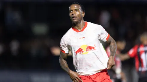 SP – BRAGANCA PAULISTA – 23/06/2024 – BRASILEIRO A 2024, BRAGANTINO X VITORIA – Helinho jogador do Bragantino comemora seu gol durante partida contra o Vitoria no estadio Nabi Abi Chedid pelo campeonato Brasileiro A 2024. Foto: Diogo Reis/AGIF