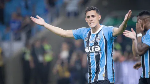 Pavón pode ser titular no Grêmio. Foto: Maxi Franzoi/AGIF