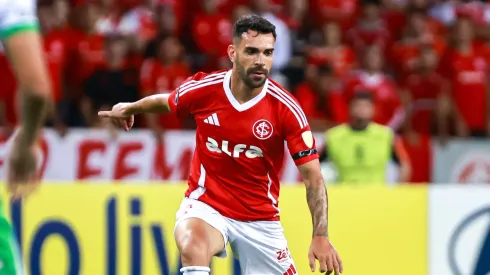Bruno Henrique jogador do Internacional durante partida contra o Atletico Nacional no estadio Beira-Rio pelo campeonato Copa Libertadores 2025. Foto: Maxi Franzoi/AGIF
