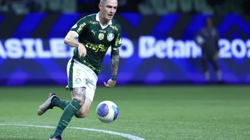 Anibal Moreno jogador do Palmeiras durante partida contra o Gremio no estadio Arena Allianz Parque pelo campeonato Brasileiro A 2024. Foto: Marcello Zambrana/AGIF